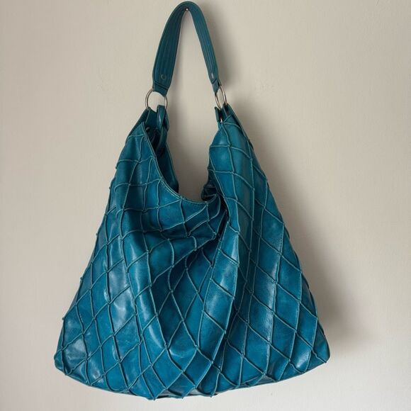 Steve Madden Y2K Large Textured Shoulder  Bag Turquoise Vegan - Picture 1 of 10